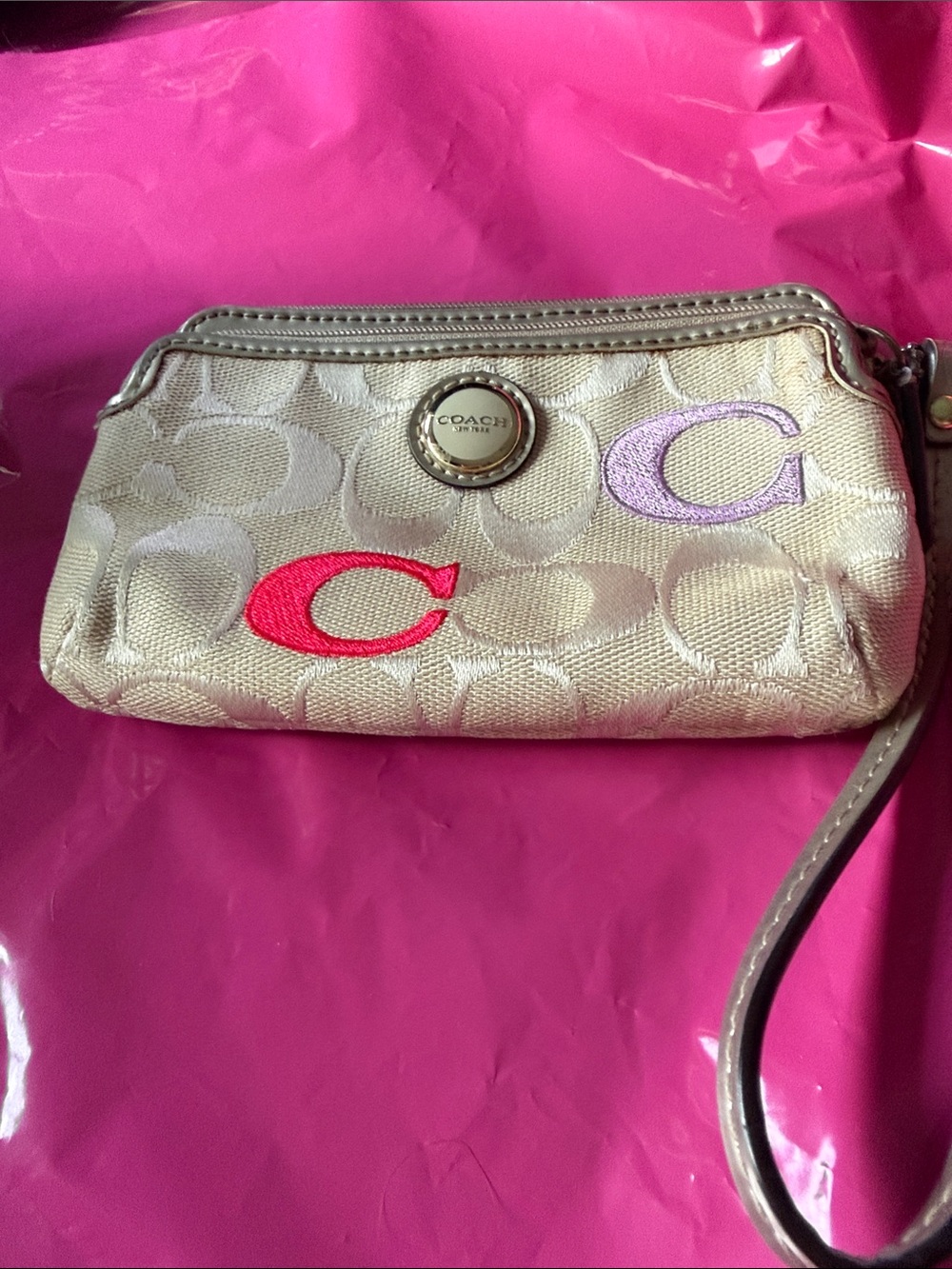 Coach Poppy Embroidered Signature Double Zip Wristlet
